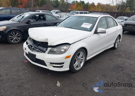 2014 Mercedes-Benz C 300 Sport 4Matic from USA, damaged, VIN WDDGF8AB7EA934983